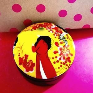 Japanese trinket box